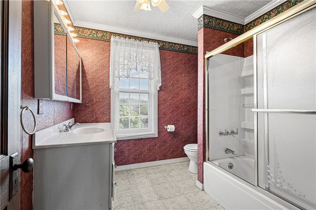 310 Meadow Ave, Charleroi Boro, PA 15022