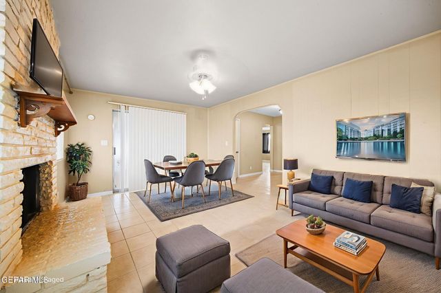 5656 Kensington Circle, El Paso, TX 79924