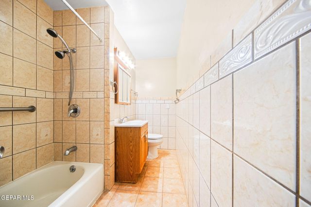 5656 Kensington Circle, El Paso, TX 79924