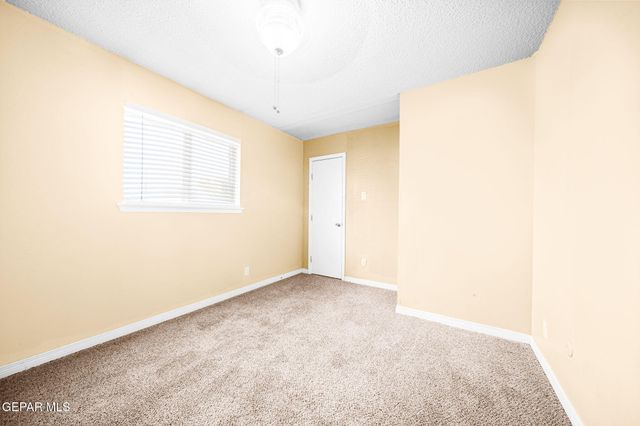 5656 Kensington Circle, El Paso, TX 79924