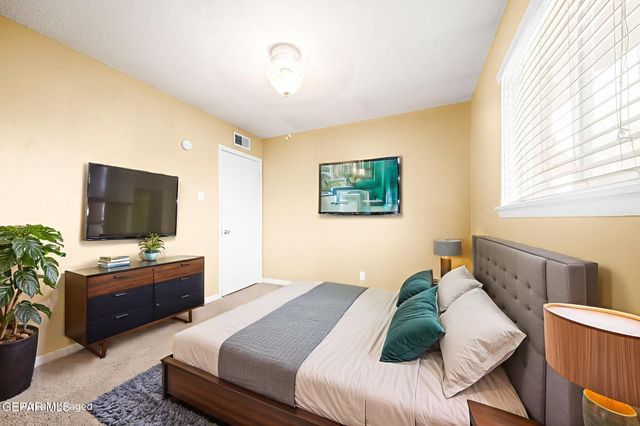 5656 Kensington Circle, El Paso, TX 79924