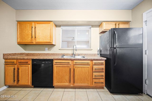 5656 Kensington Circle, El Paso, TX 79924