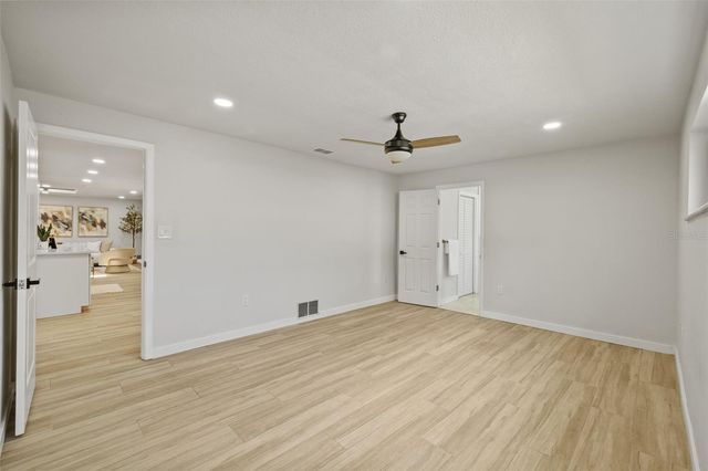 1905 ORO COURT, Clearwater, FL 33764