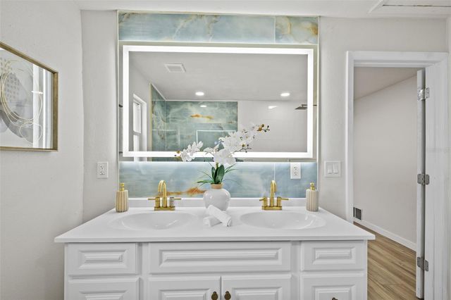 1905 ORO COURT, Clearwater, FL 33764