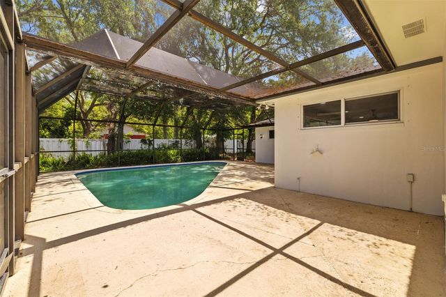 1905 ORO COURT, Clearwater, FL 33764