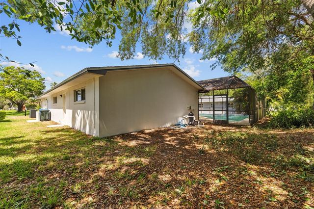 1905 ORO COURT, Clearwater, FL 33764