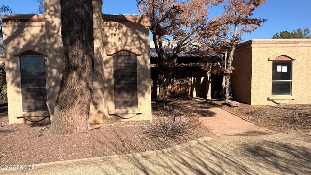 1908 Francine Court, Las Cruces, NM 88007