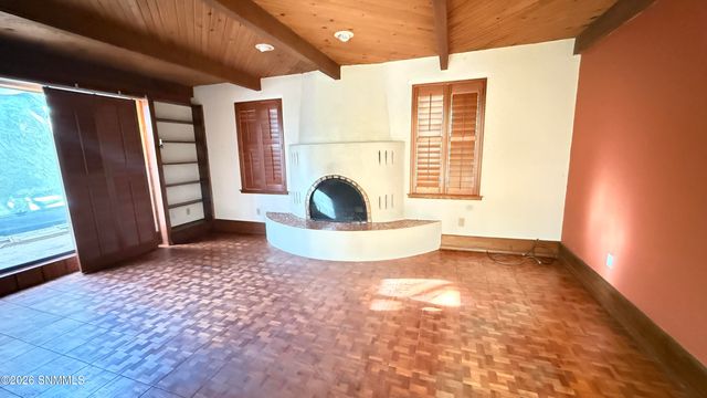 1908 Francine Court, Las Cruces, NM 88007