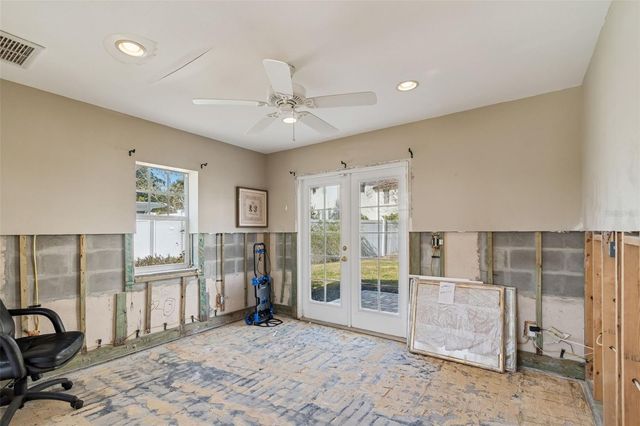 19 SANDPIPER ROAD, Tampa, FL 33609