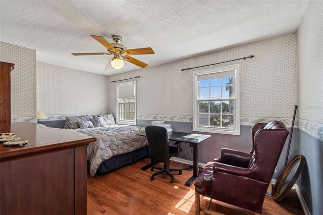 19 SANDPIPER ROAD, Tampa, FL 33609