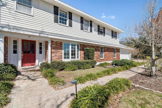 19 SANDPIPER ROAD, Tampa, FL 33609