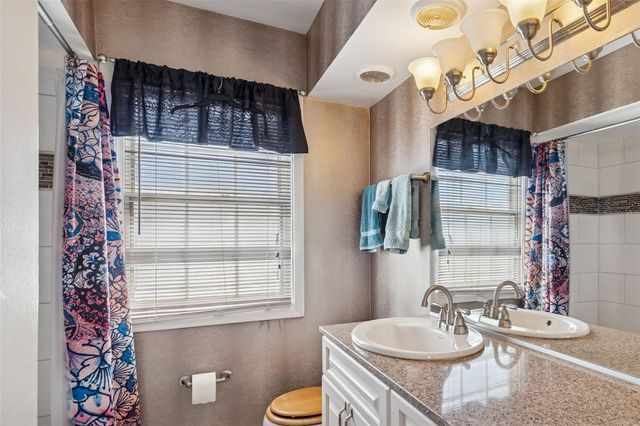 19 SANDPIPER ROAD, Tampa, FL 33609