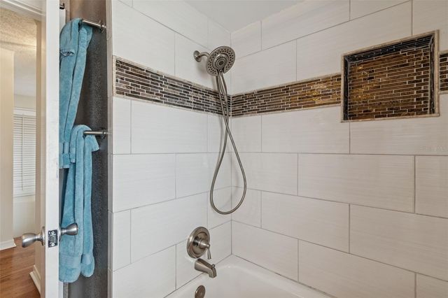 19 SANDPIPER ROAD, Tampa, FL 33609