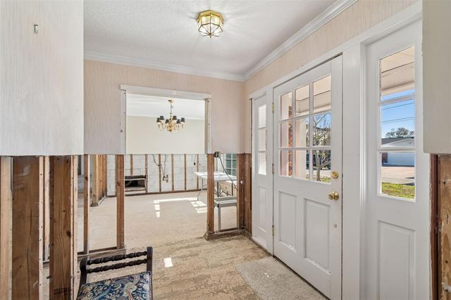 19 SANDPIPER ROAD, Tampa, FL 33609