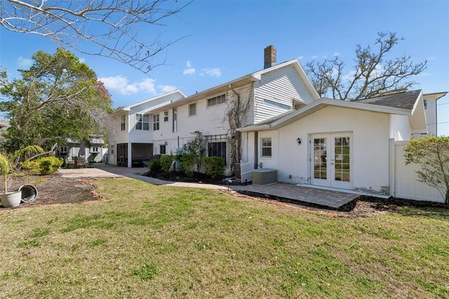 19 SANDPIPER ROAD, Tampa, FL 33609