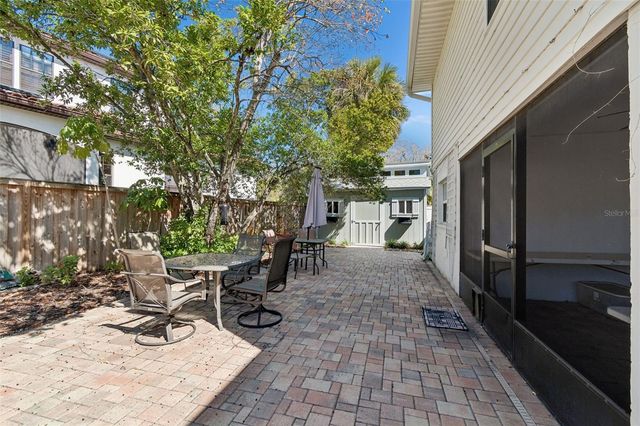 19 SANDPIPER ROAD, Tampa, FL 33609