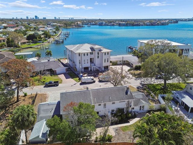 19 SANDPIPER ROAD, Tampa, FL 33609