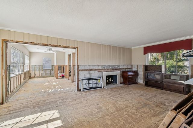 19 SANDPIPER ROAD, Tampa, FL 33609