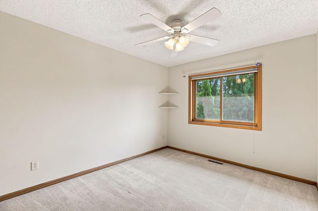 13525 Oakwood Drive, Rogers, MN 55374