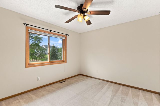 13525 Oakwood Drive, Rogers, MN 55374