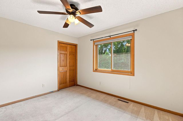 13525 Oakwood Drive, Rogers, MN 55374