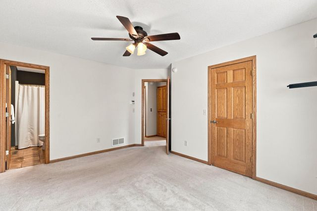 13525 Oakwood Drive, Rogers, MN 55374