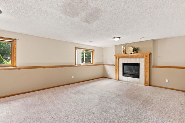 13525 Oakwood Drive, Rogers, MN 55374