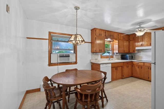 1535 Mclean Avenue, Saint Paul, MN 55106