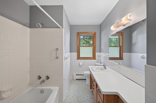 1535 Mclean Avenue, Saint Paul, MN 55106