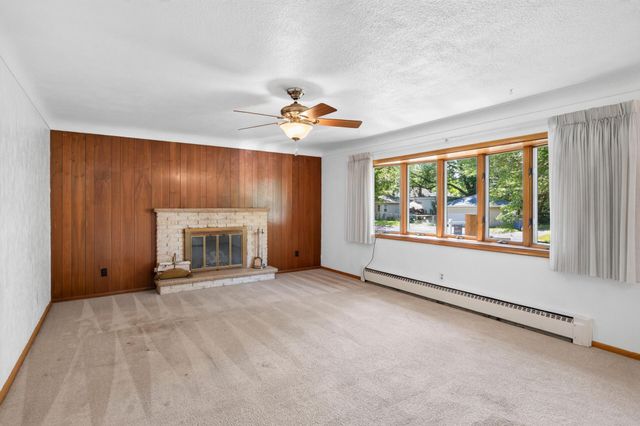 1535 Mclean Avenue, Saint Paul, MN 55106