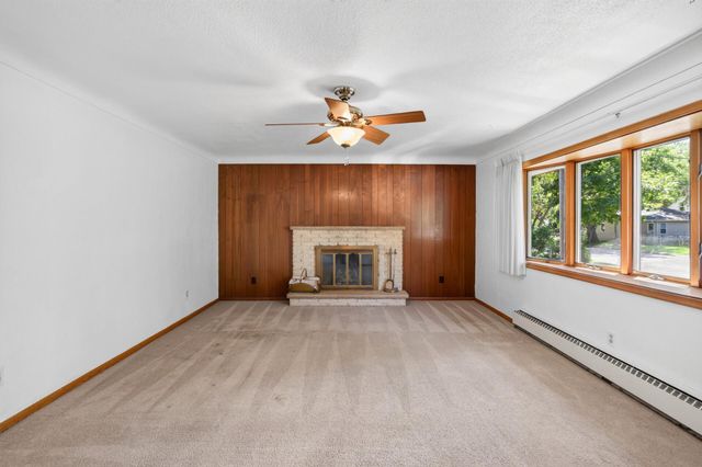 1535 Mclean Avenue, Saint Paul, MN 55106