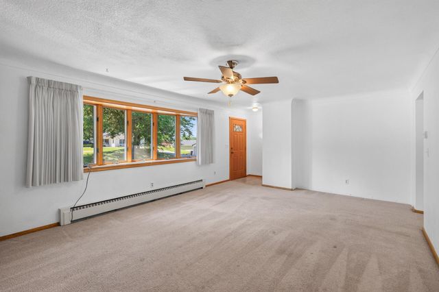 1535 Mclean Avenue, Saint Paul, MN 55106