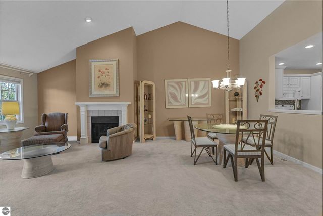 2854 E Crown Drive, Traverse City, MI 49685