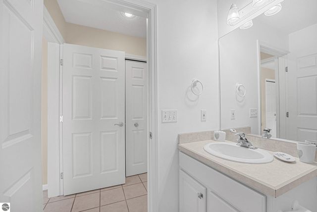 2854 E Crown Drive, Traverse City, MI 49685