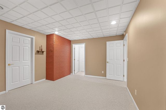 2854 E Crown Drive, Traverse City, MI 49685