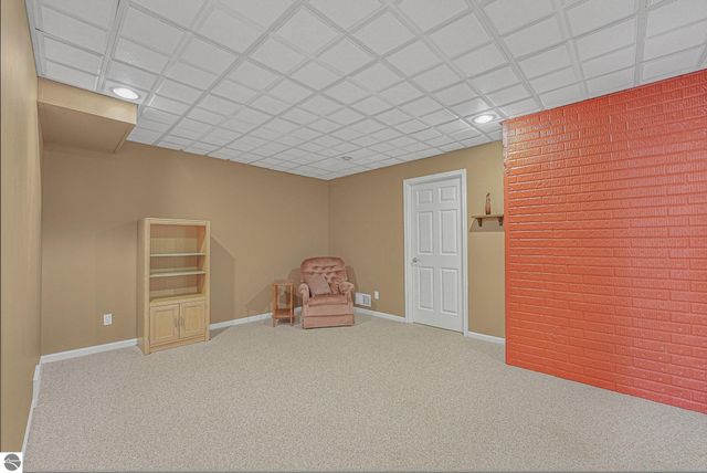 2854 E Crown Drive, Traverse City, MI 49685