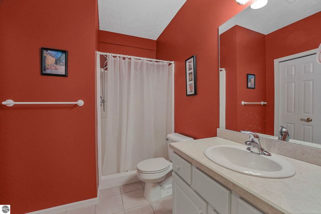 2854 E Crown Drive, Traverse City, MI 49685