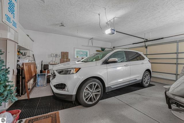 2854 E Crown Drive, Traverse City, MI 49685