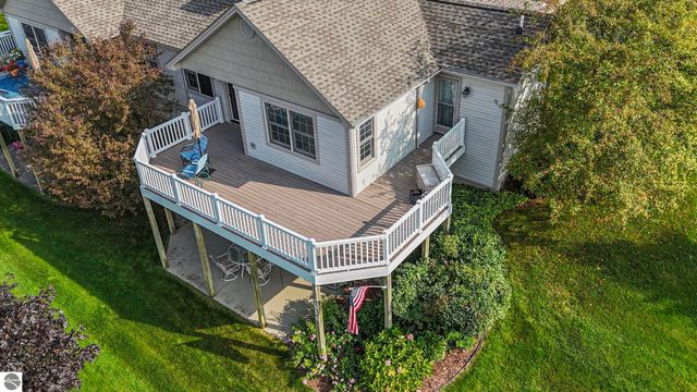 2854 E Crown Drive, Traverse City, MI 49685