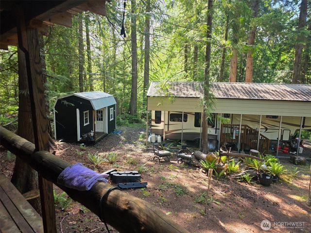 71 E Lakeshore Drive E, Shelton, WA 98584