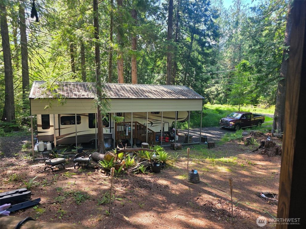 71 E Lakeshore Drive E, Shelton, WA 98584