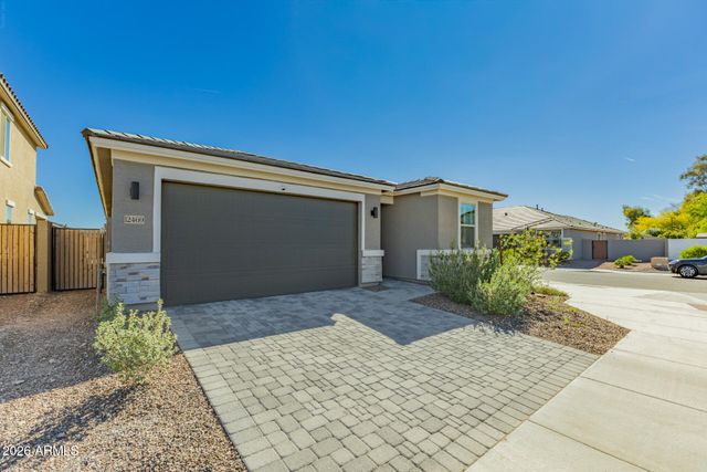 12469 W MARLETTE Avenue, Litchfield Park, AZ 85340