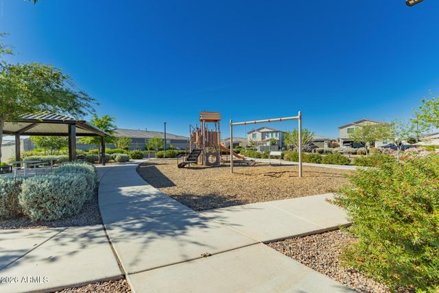 12469 W MARLETTE Avenue, Litchfield Park, AZ 85340