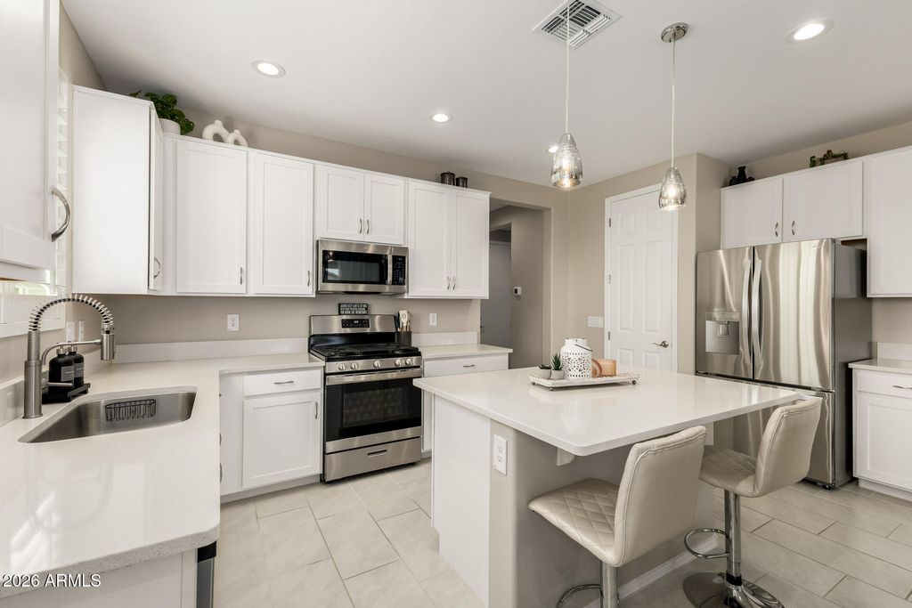 12469 W MARLETTE Avenue, Litchfield Park, AZ 85340