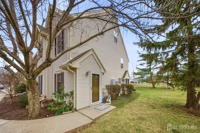 25 Colleen Court, South Brunswick, NJ 08824