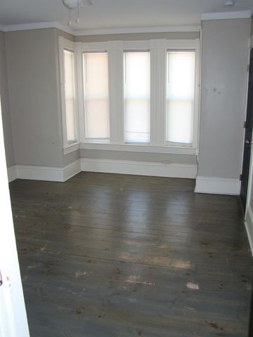 86 School Street, Manchester, NH 03102