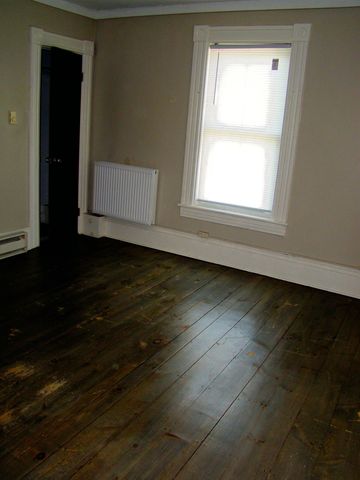 86 School Street, Manchester, NH 03102