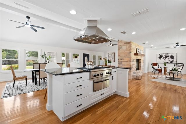 456 Magazine Avenue, New Braunfels, TX 78130