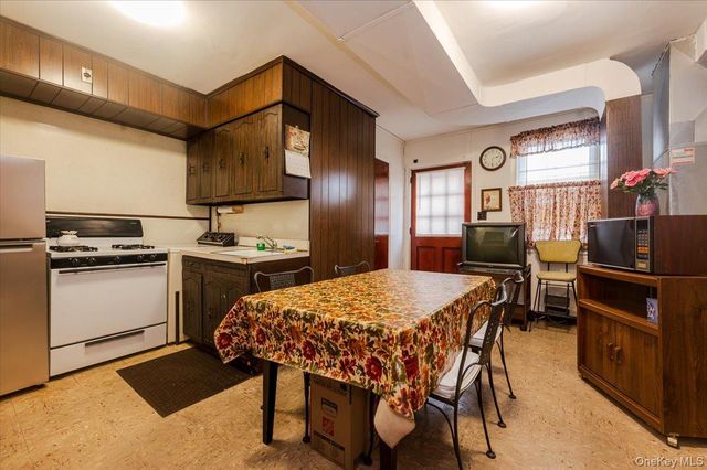 276 Brinsmade Avenue, Bronx, NY 10465