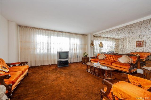 276 Brinsmade Avenue, Bronx, NY 10465